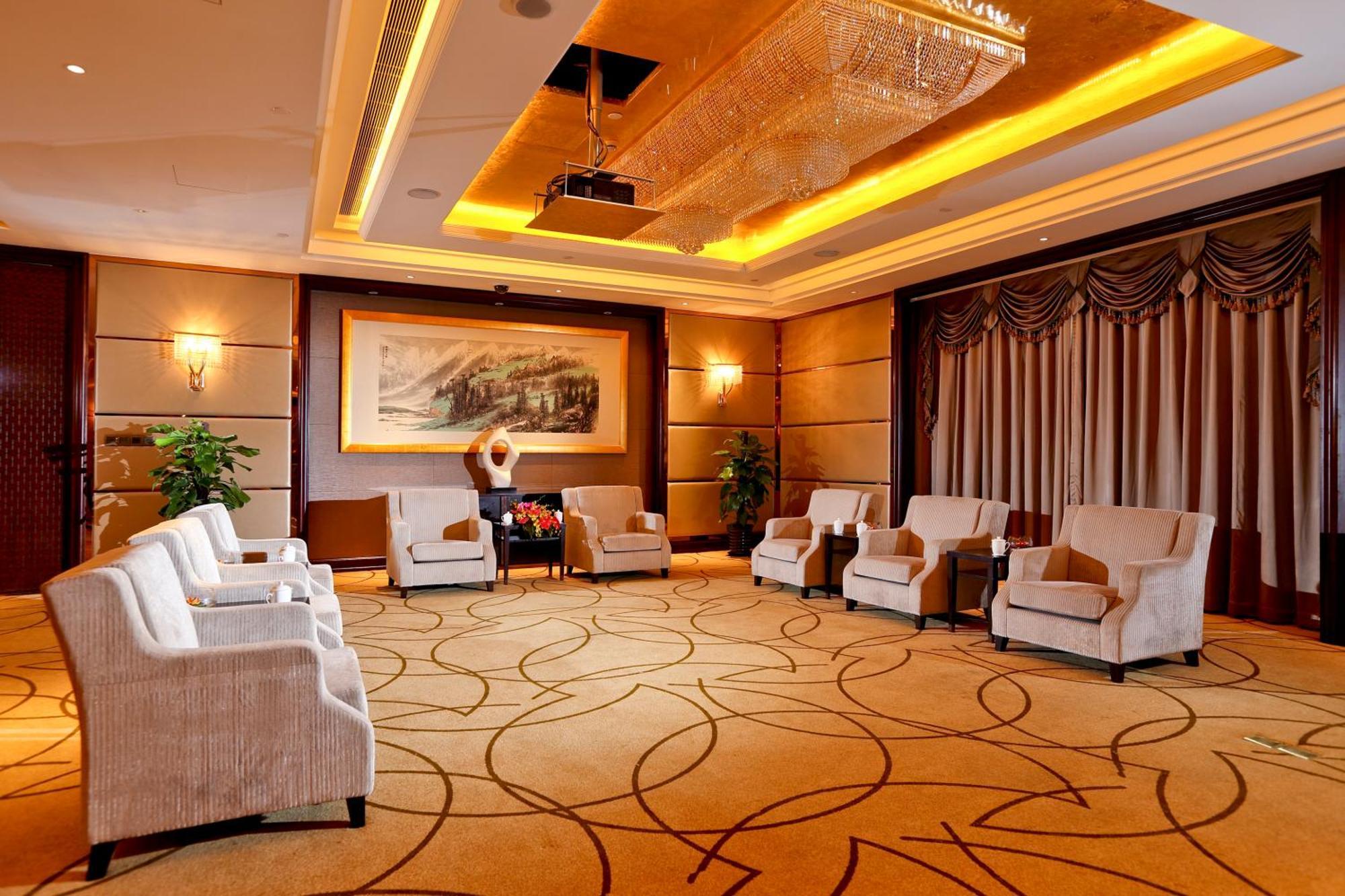 Royal International Hotel Shanghai - Pudong International Airport Εξωτερικό φωτογραφία