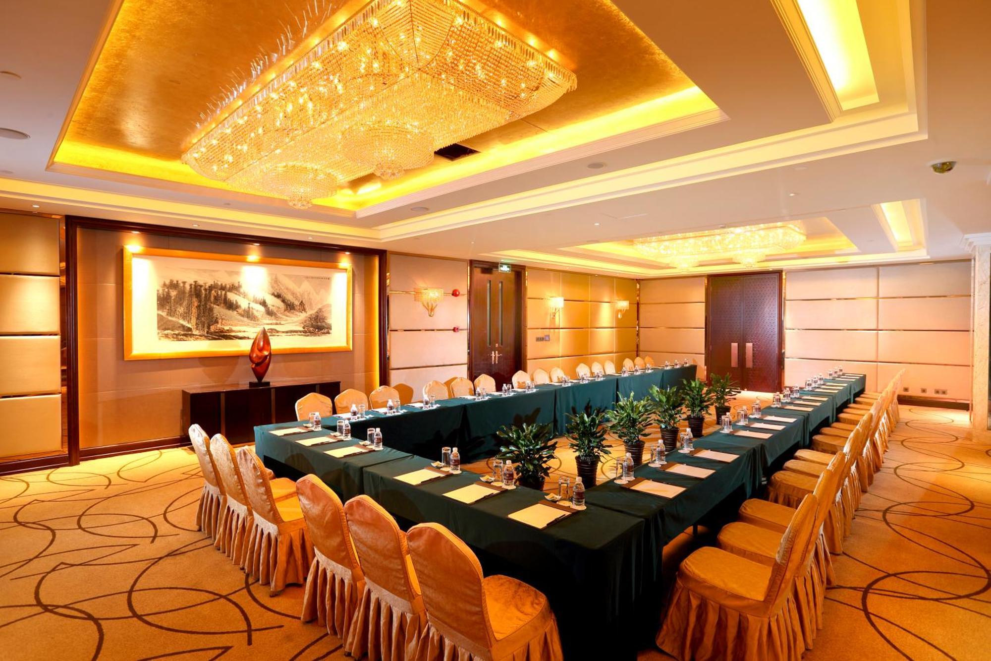Royal International Hotel Shanghai - Pudong International Airport Εξωτερικό φωτογραφία