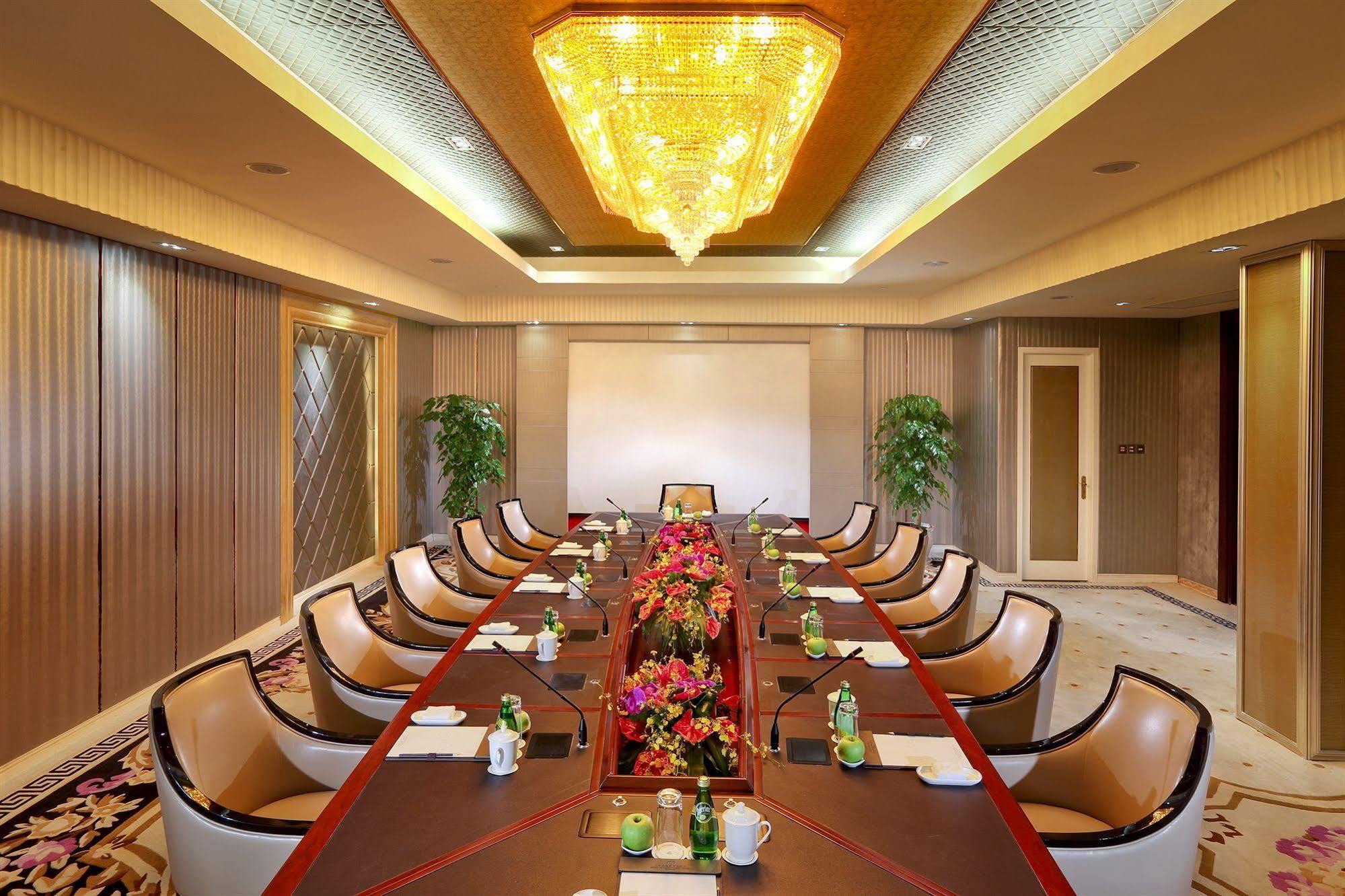 Royal International Hotel Shanghai - Pudong International Airport Εξωτερικό φωτογραφία