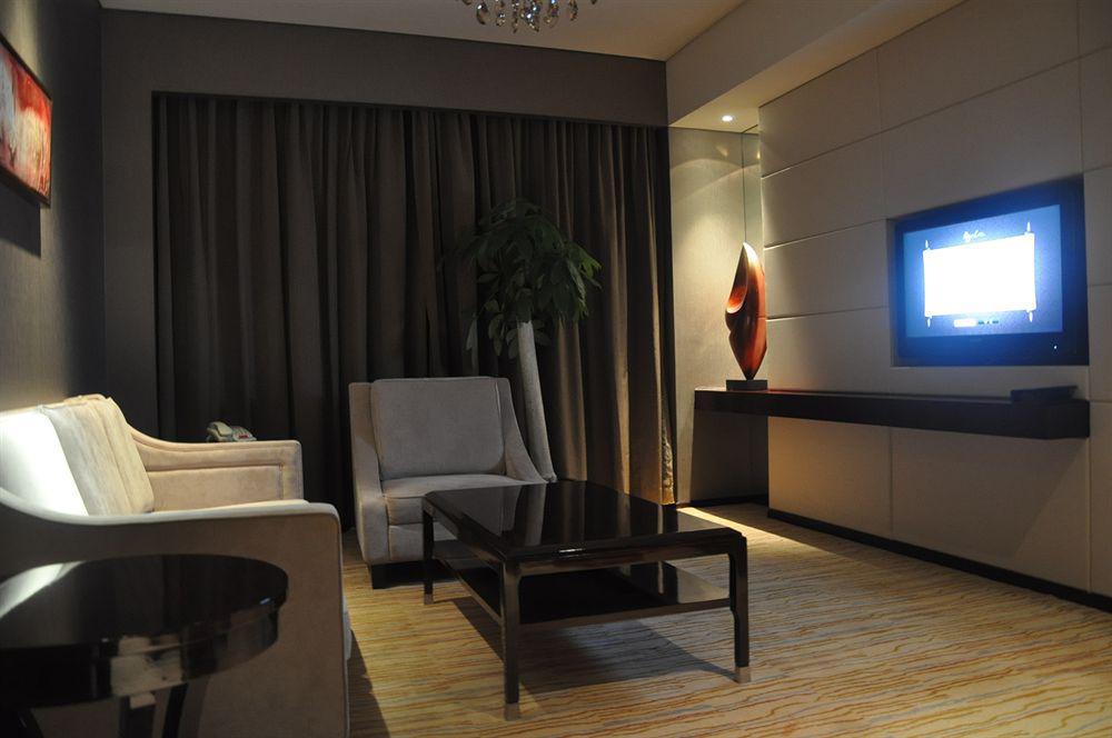 Royal International Hotel Shanghai - Pudong International Airport Εξωτερικό φωτογραφία